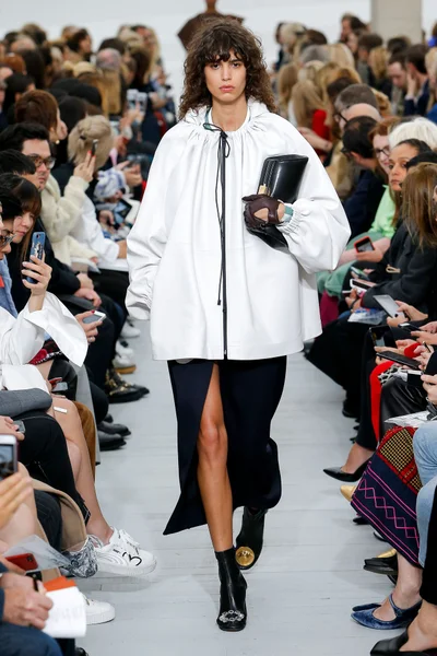 Look 33